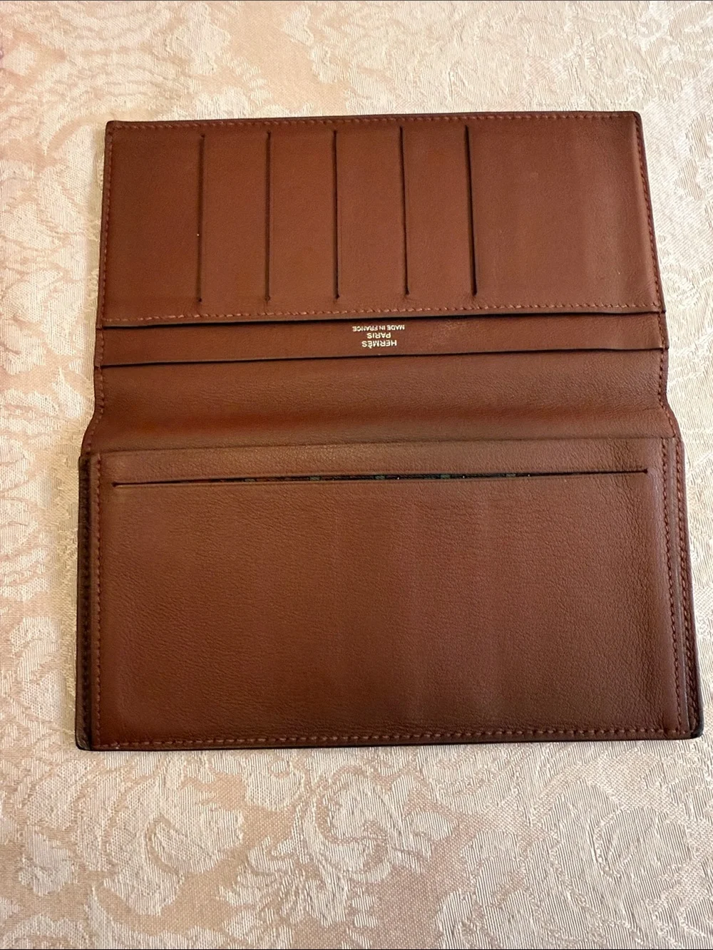 Hermes Bi Fold Long Wallet, burgundy